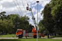 Koelner Seilbahn Gondel blieb haengen Koeln Linksrheinisch P020